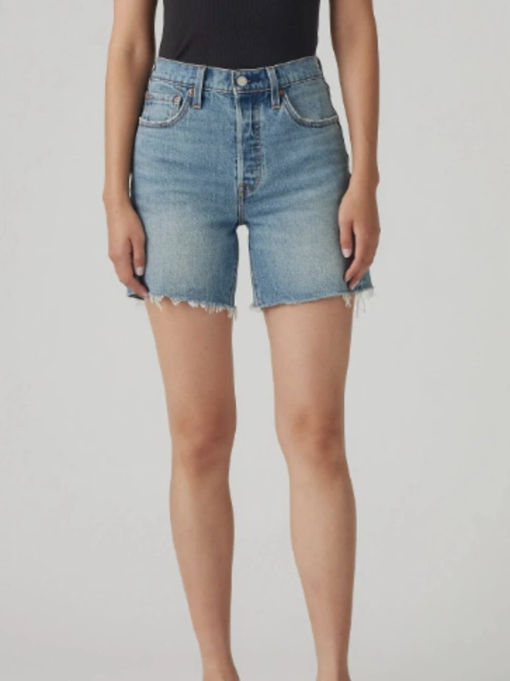 Levi's Mid Thigh Denim Cutoff Shorts Size 26- MSRP $69.50